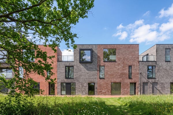Strakke nieuwbouwwoningen in Kuurne