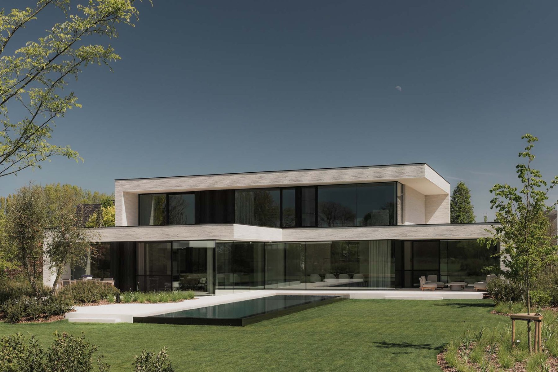 tijdloze-architectuur-moderne-villa-herzele-3-hero