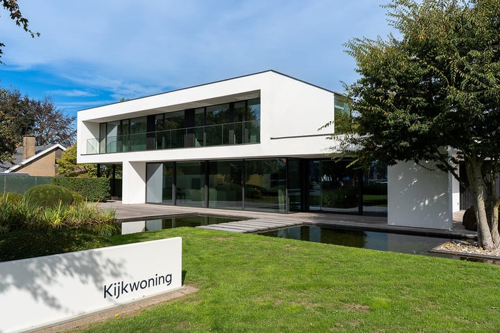 Strak moderne villabouw kijkwoning in Tielt